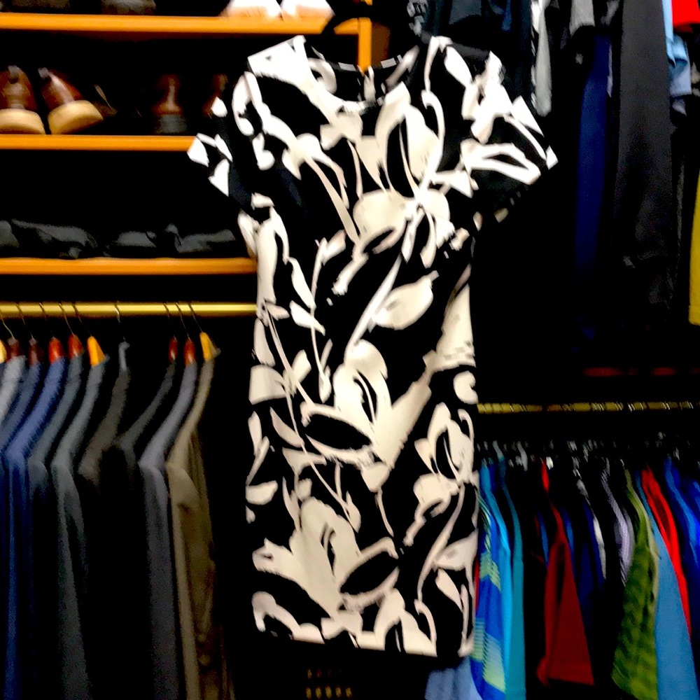 Vince Camuto dress.  NWOT.  Non smoking/pet free home.